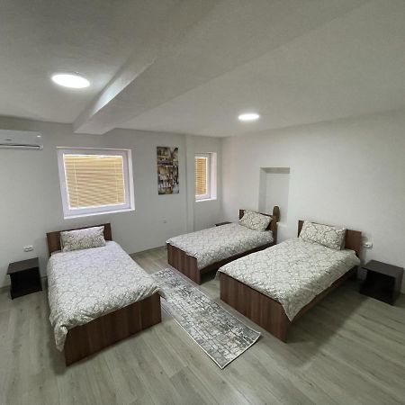 Hotel Vila 5 Prilep Exterior foto