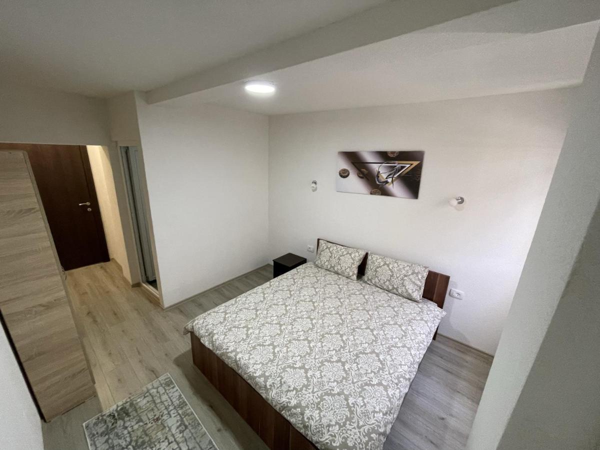 Hotel Vila 5 Prilep Exterior foto